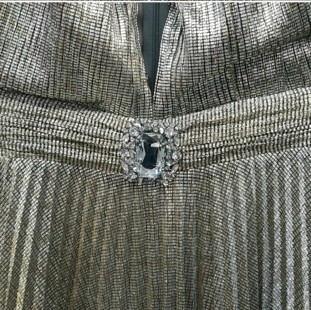 Tarik Ediz metallic silver belted-look dress gown 8 - Picture 7 of 8